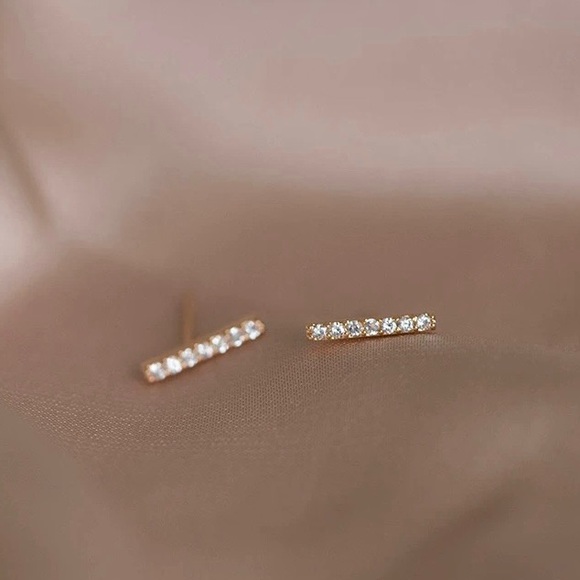 Sterling silver earrings, mini ear studs earrings,sterling silver studs earrings - Picture 2 of 8